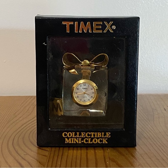Timex Collectable Mini-Clock - Picture 10 of 11